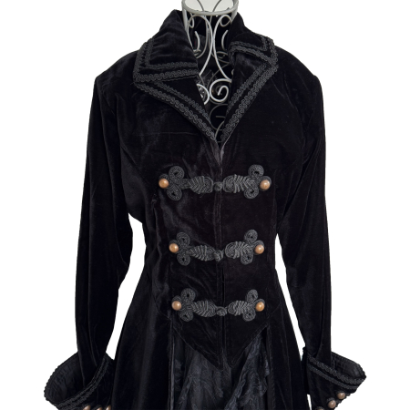 Raven gothic black velvet women's coat front detail